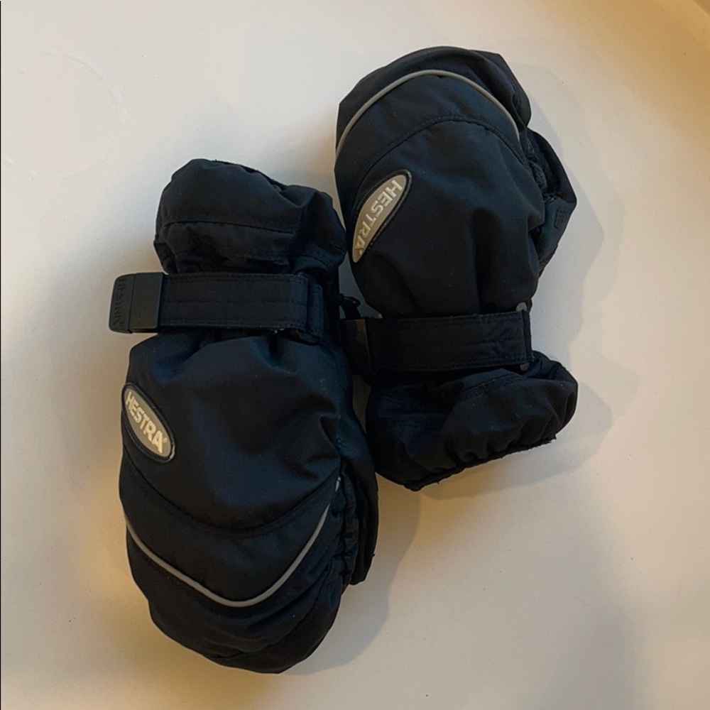 Hestra kids insulated mittens size 4